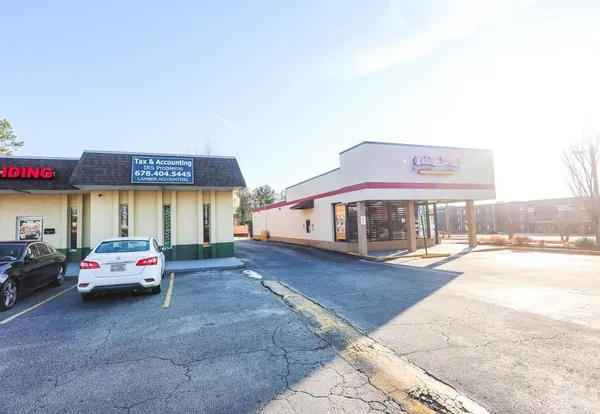 $2,200 | 2350 Main Street East, Snellville, GA 30078