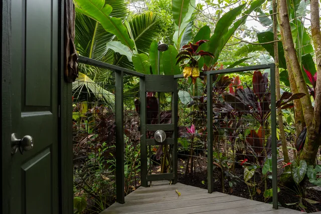 a view of an outdoor space