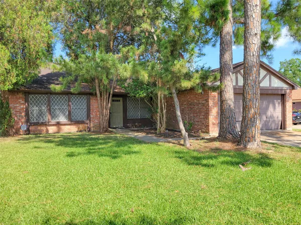 $1,850 | 9415 Beckford Drive, Houston, TX 77099
