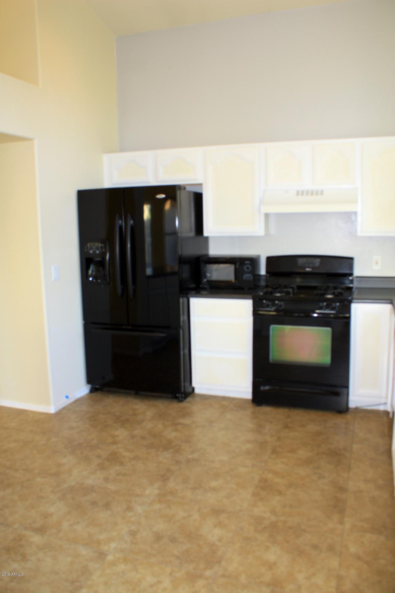 769 South Burk Street Gilbert, AZ 85296 - Photo 7 of 31 IMG_3571