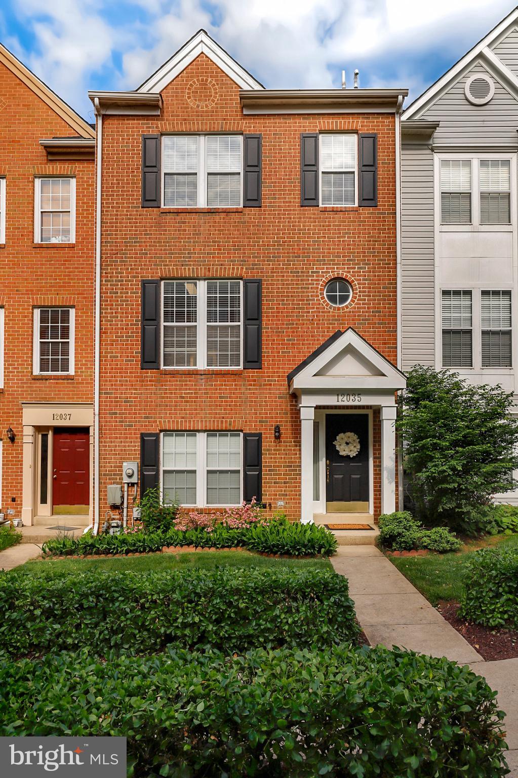 12035 Amber Ridge Circle Germantown, MD 20876 - Photo 3 of 23