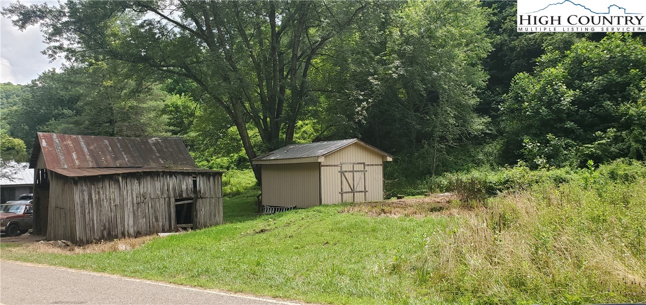 189 Pine Mountain Road Creston, NC 28615 - Photo 27 of 32 Gallery Image 27