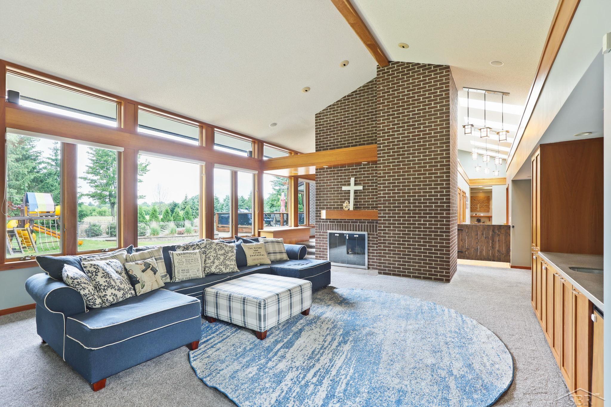 7168 Maple Road Frankenmuth, MI 48734 - Photo 10 of 87 50112220-9.JPG
