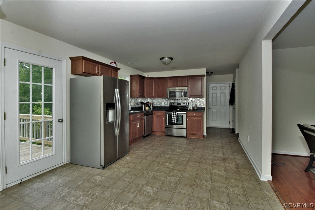 4118 Cameron Road Hopewell, VA 23860 - Photo 9 of 25 Gallery Image 9