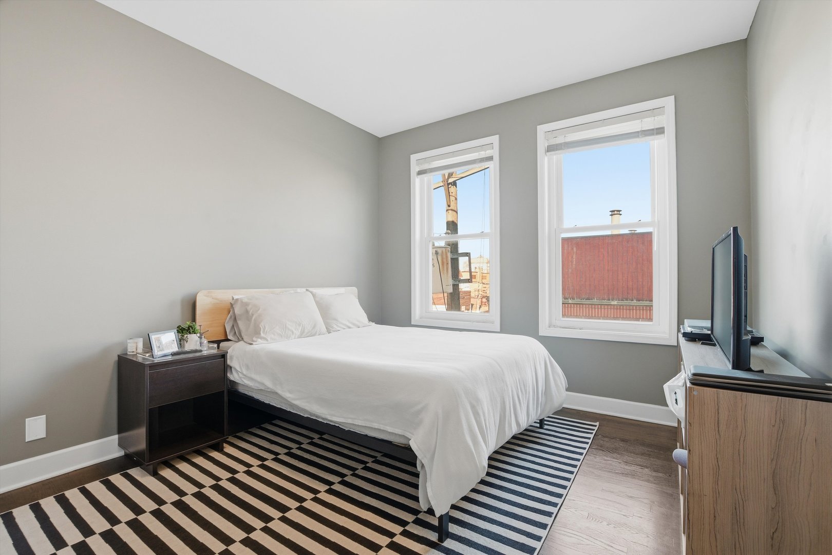 1334 West Webster Avenue, Unit G Chicago, IL 60614 - Photo 14 of 20