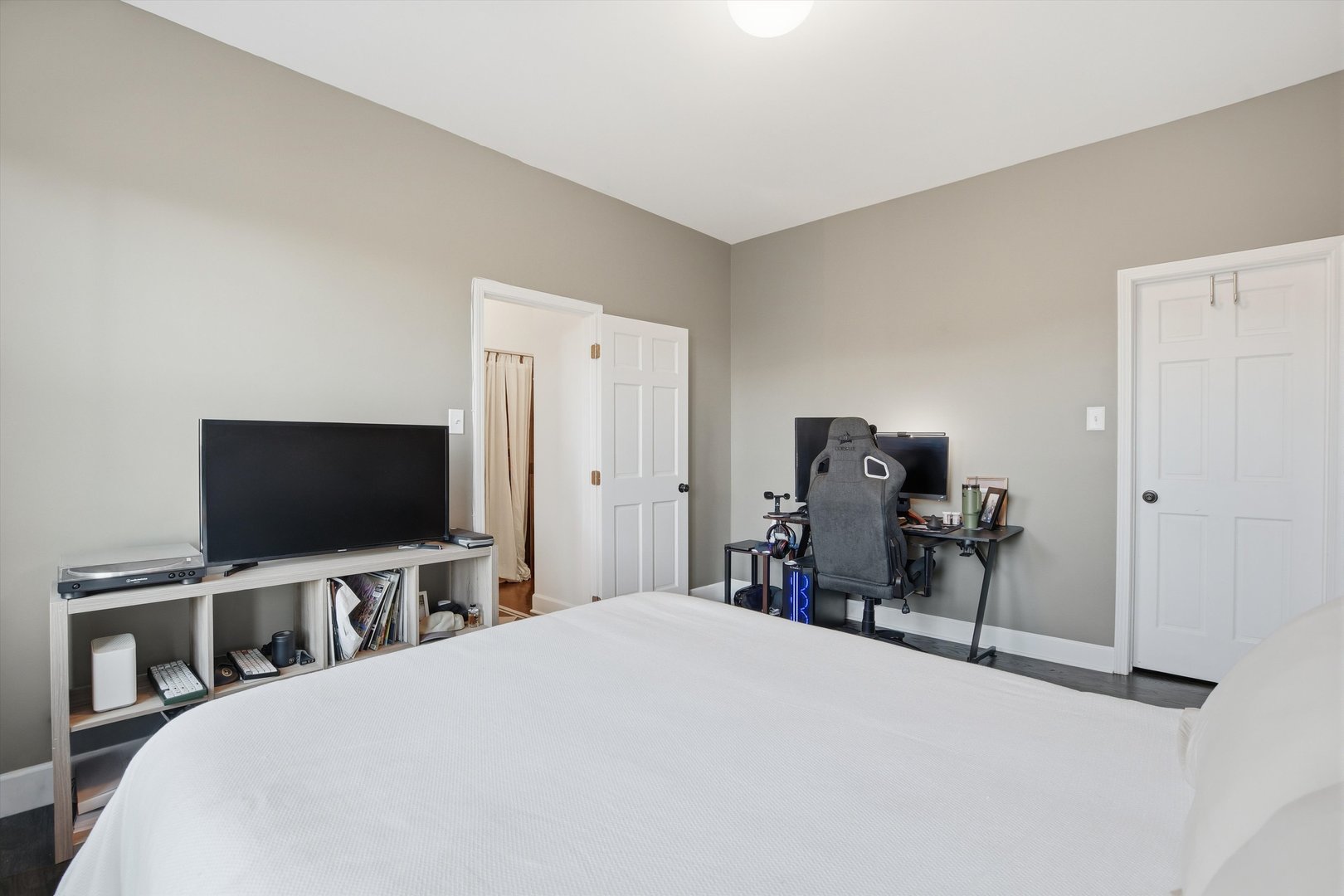 1334 West Webster Avenue, Unit G Chicago, IL 60614 - Photo 15 of 20
