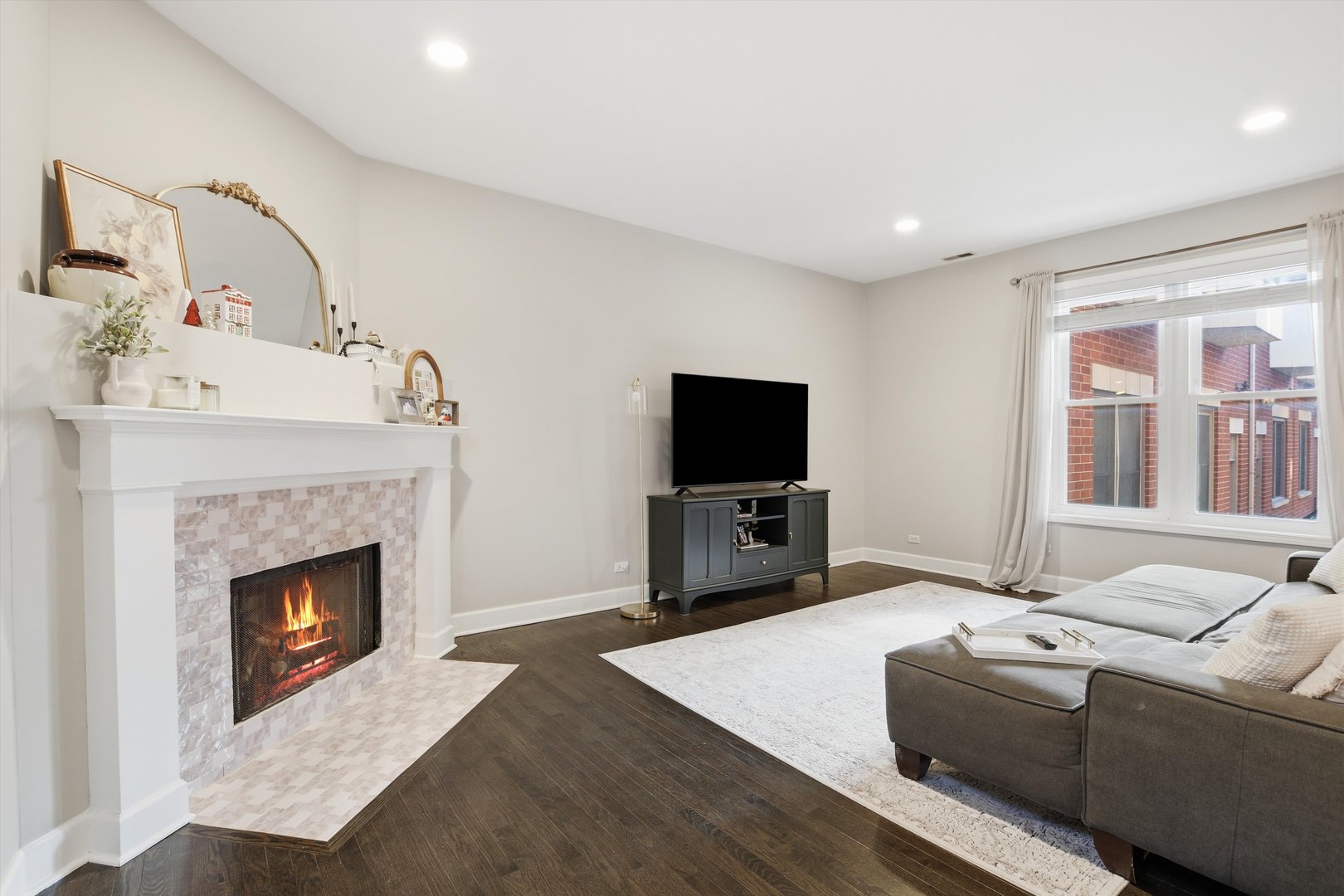 1334 West Webster Avenue, Unit G Chicago, IL 60614 - Photo 3 of 20