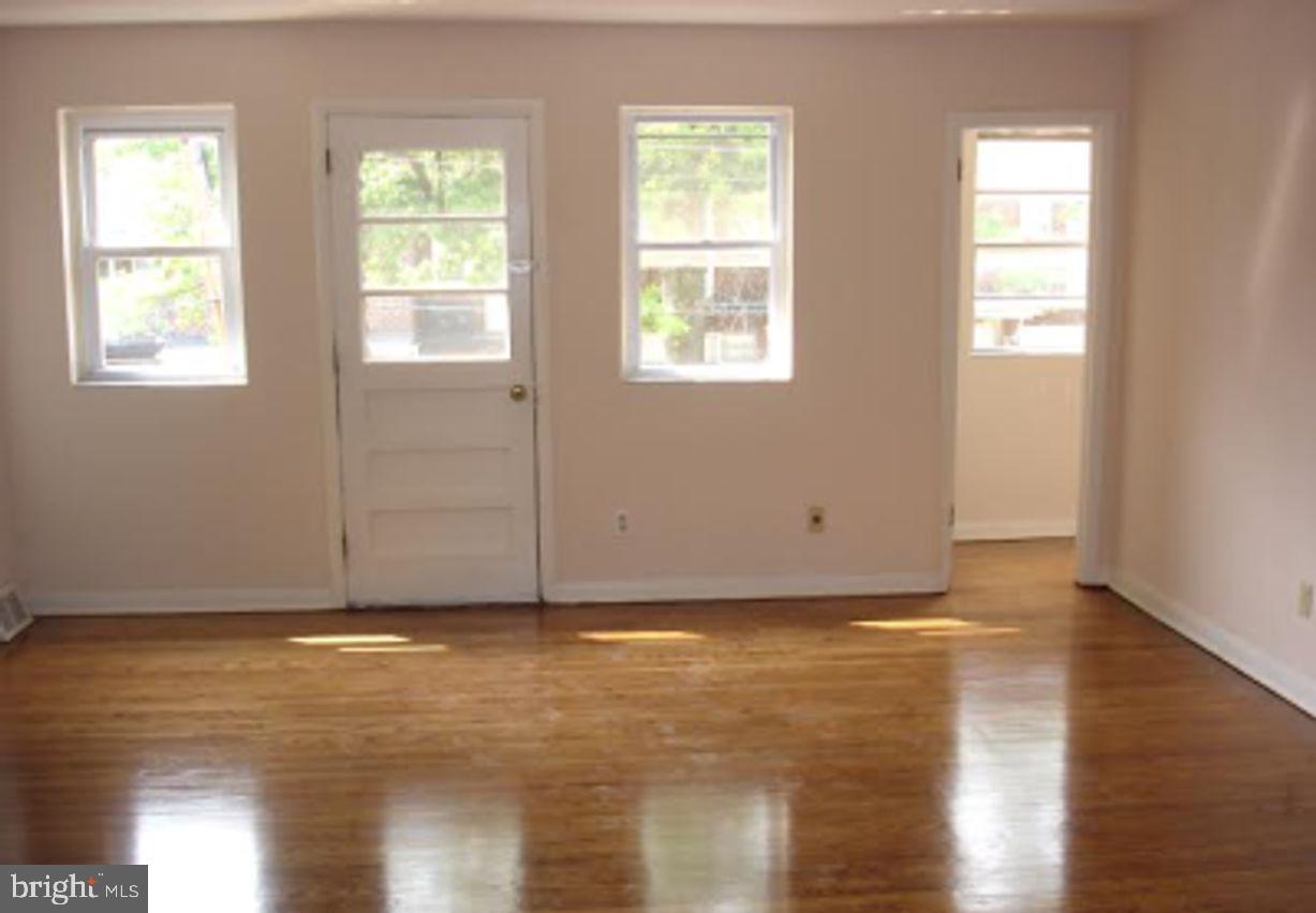 7328 Ruskin Road Philadelphia, PA 19151 - Photo 2 of 8