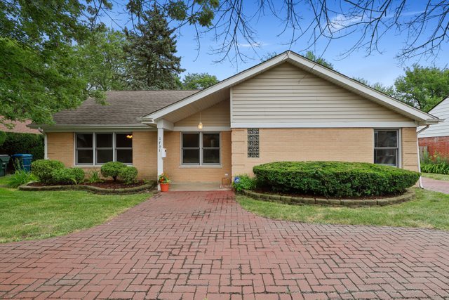 1731 Good Avenue Park Ridge, IL 60068 - Photo 1 of 23