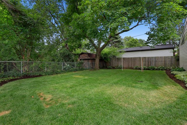 1731 Good Avenue Park Ridge, IL 60068 - Photo 21 of 23