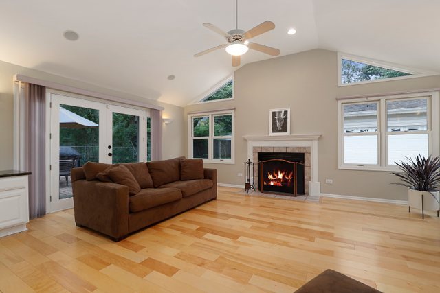1731 Good Avenue Park Ridge, IL 60068 - Photo 4 of 23