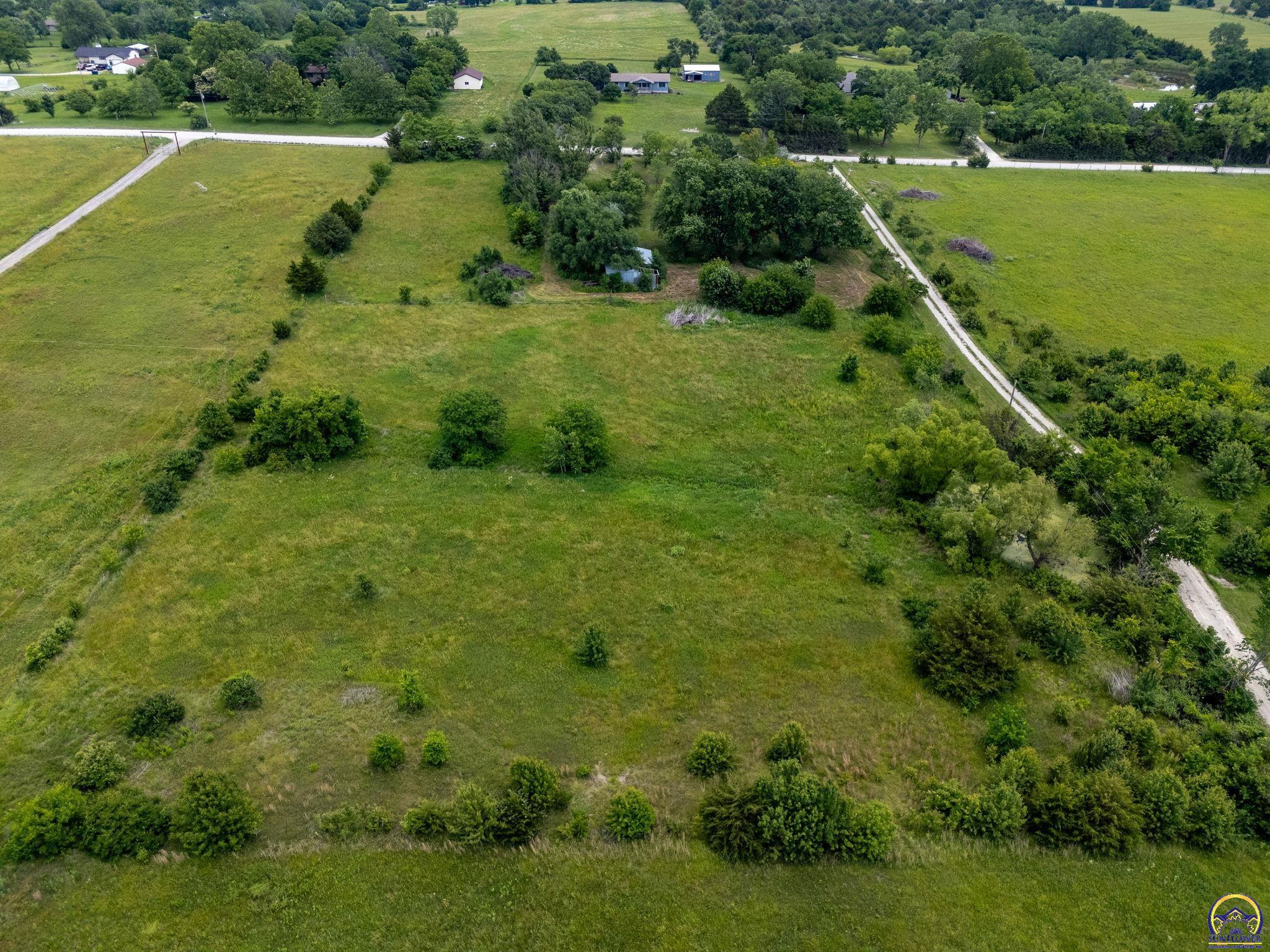5631 Clark Road Meriden, KS 66512 - Photo 27 of 34