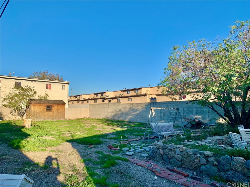 9750 Remick Avenue Pacoima, CA 91331 - Photo 12 of 14