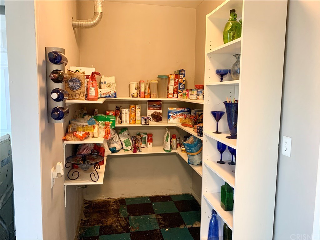 9750 Remick Avenue Pacoima, CA 91331 - Photo 7 of 14