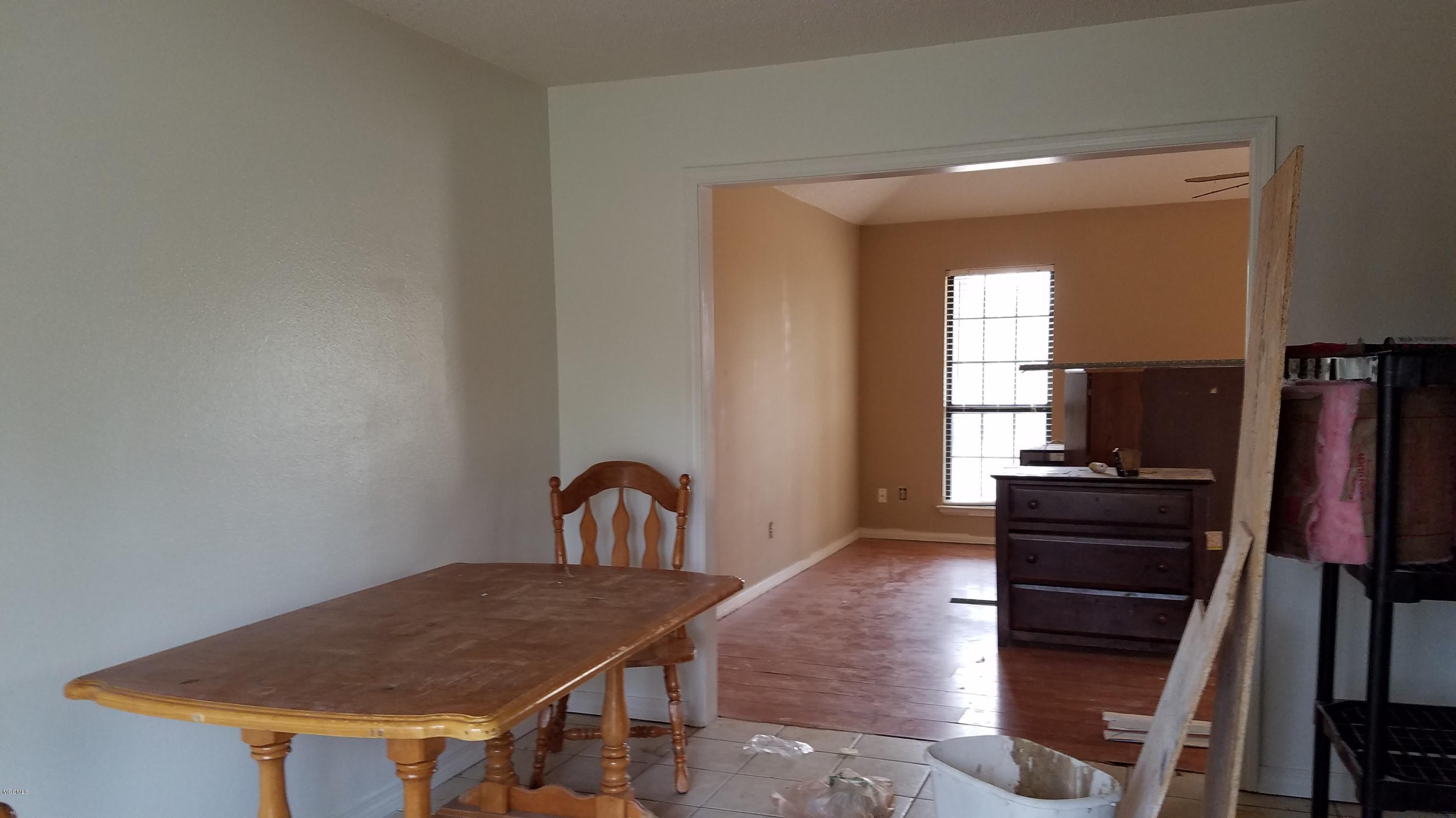 29144 J P Ladner Road Pass Christian, MS 39571 - Photo 15 of 29 20170103_100842