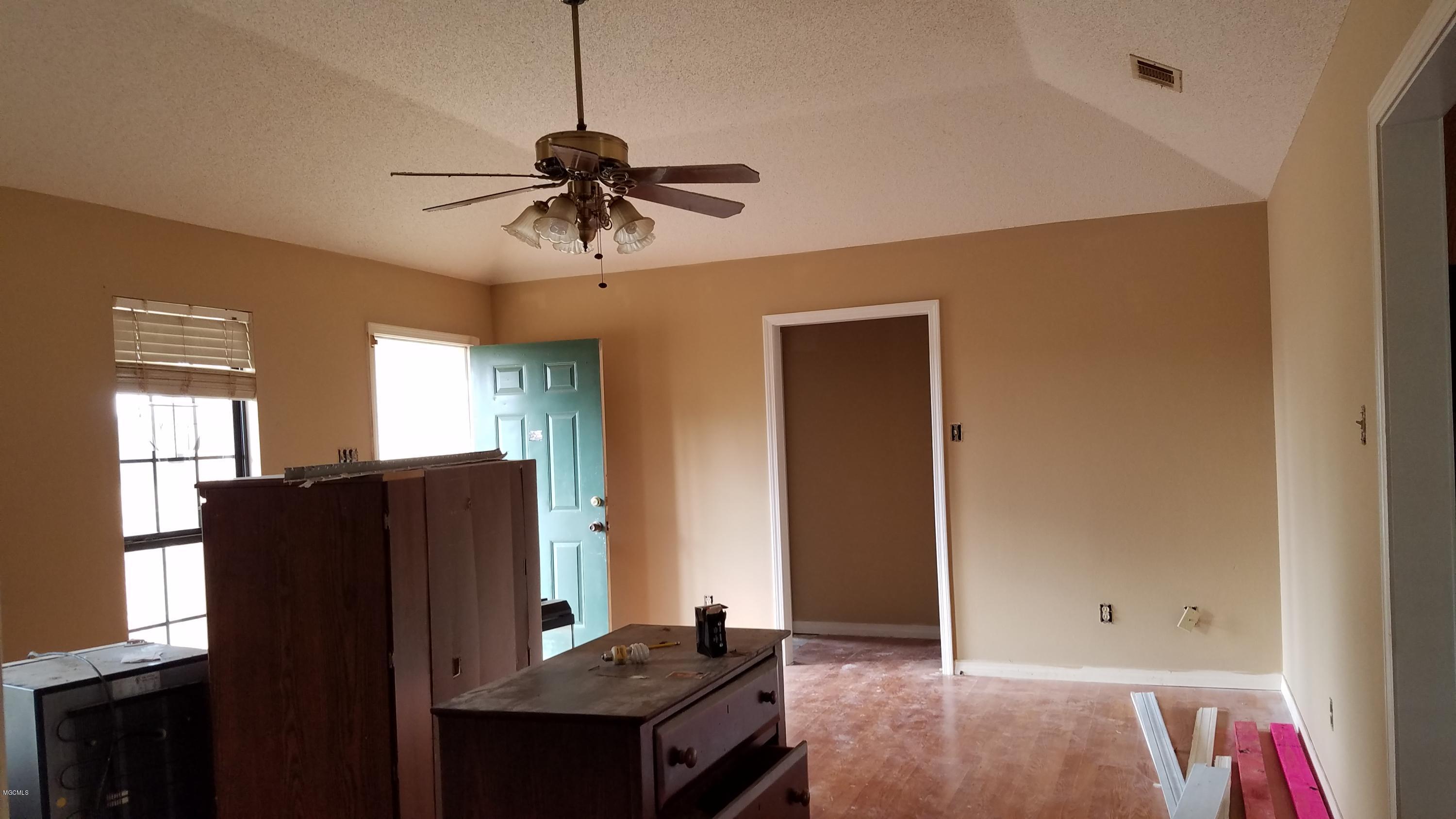 29144 J P Ladner Road Pass Christian, MS 39571 - Photo 21 of 29 20170103_100930