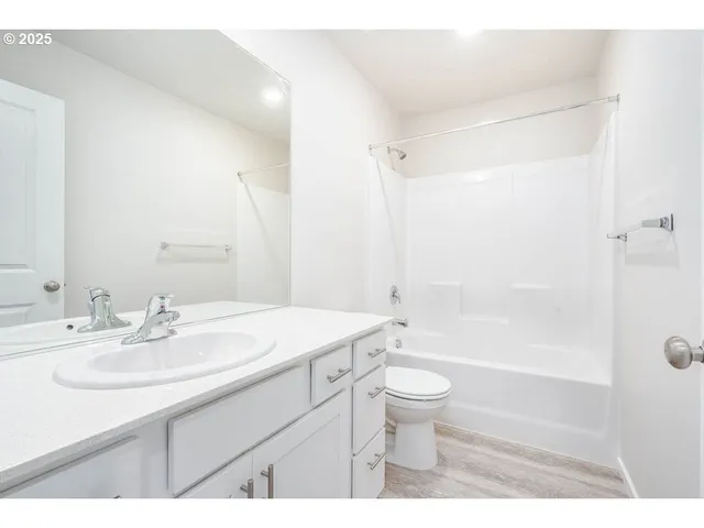 $399,995 | 395 Pietro Street Northeast, Salem, OR 97301