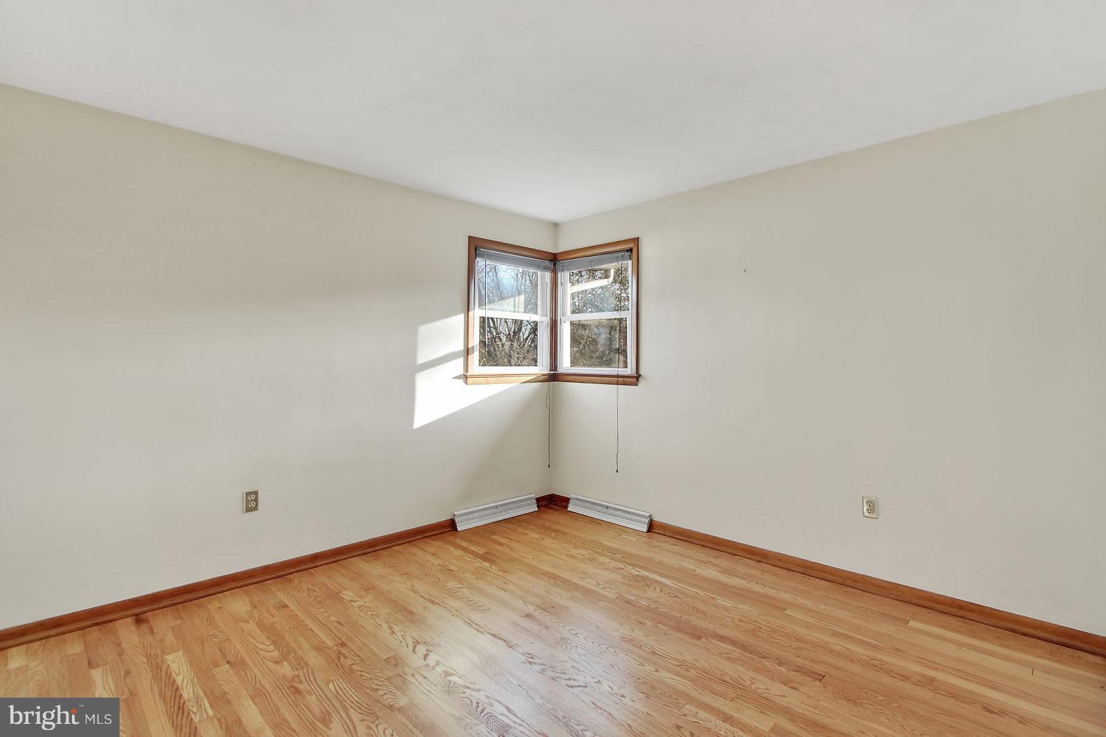 2725 Clearview Road York, PA 17406 - Photo 13 of 26 Gallery Image 13