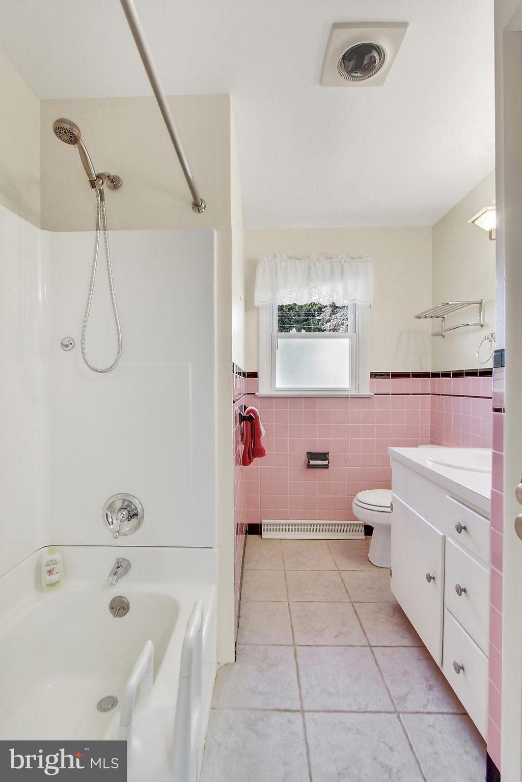 2725 Clearview Road York, PA 17406 - Photo 15 of 26 Gallery Image 15
