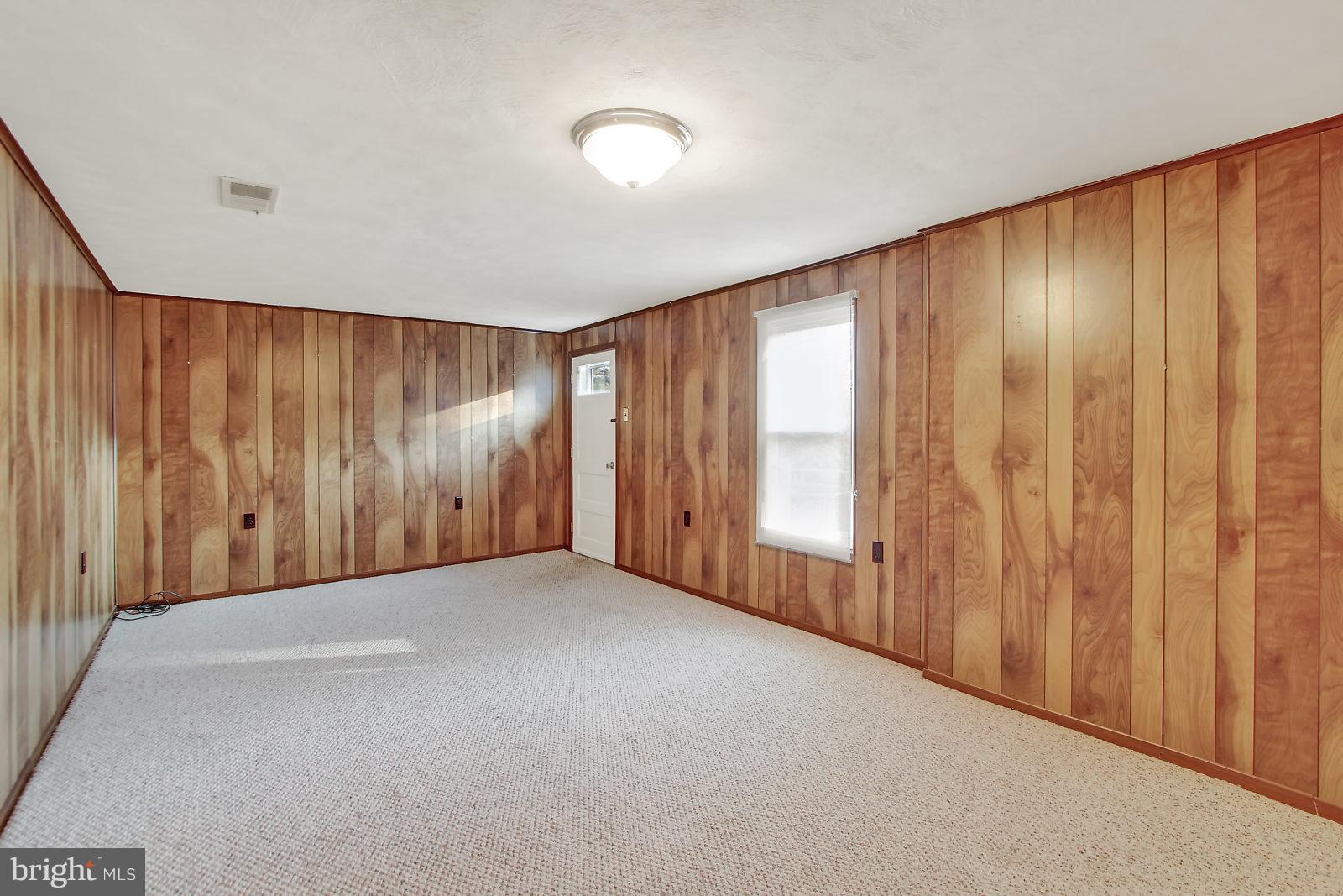 2725 Clearview Road York, PA 17406 - Photo 17 of 26 Gallery Image 17