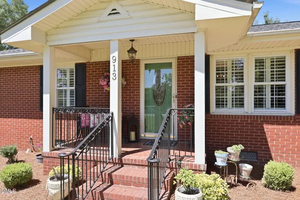 $360,000 | 913 West Core Road, Dunn, NC 28334