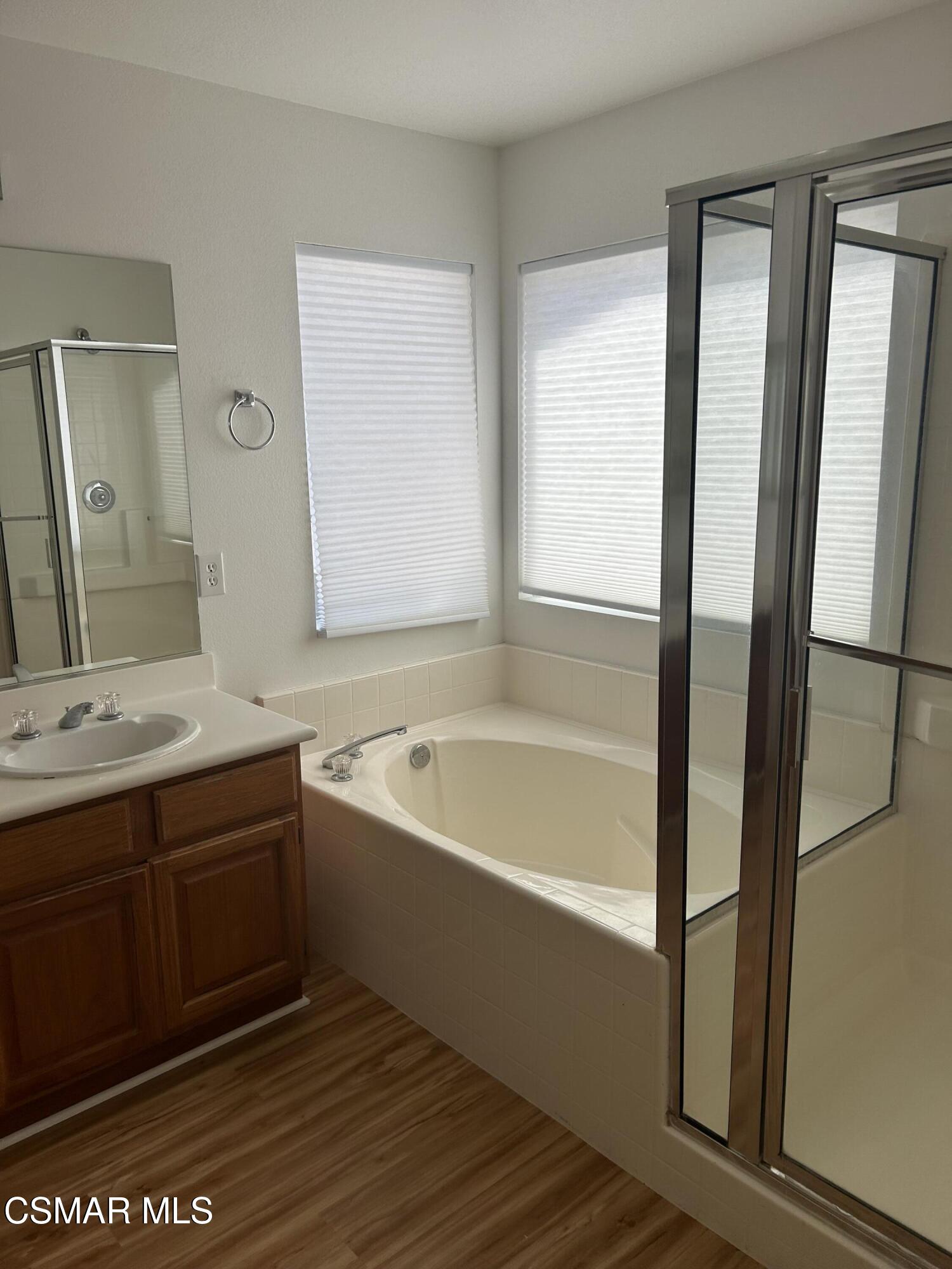 822 Pontoon Way Oxnard, CA 93035 - Photo 12 of 24 more primary bath