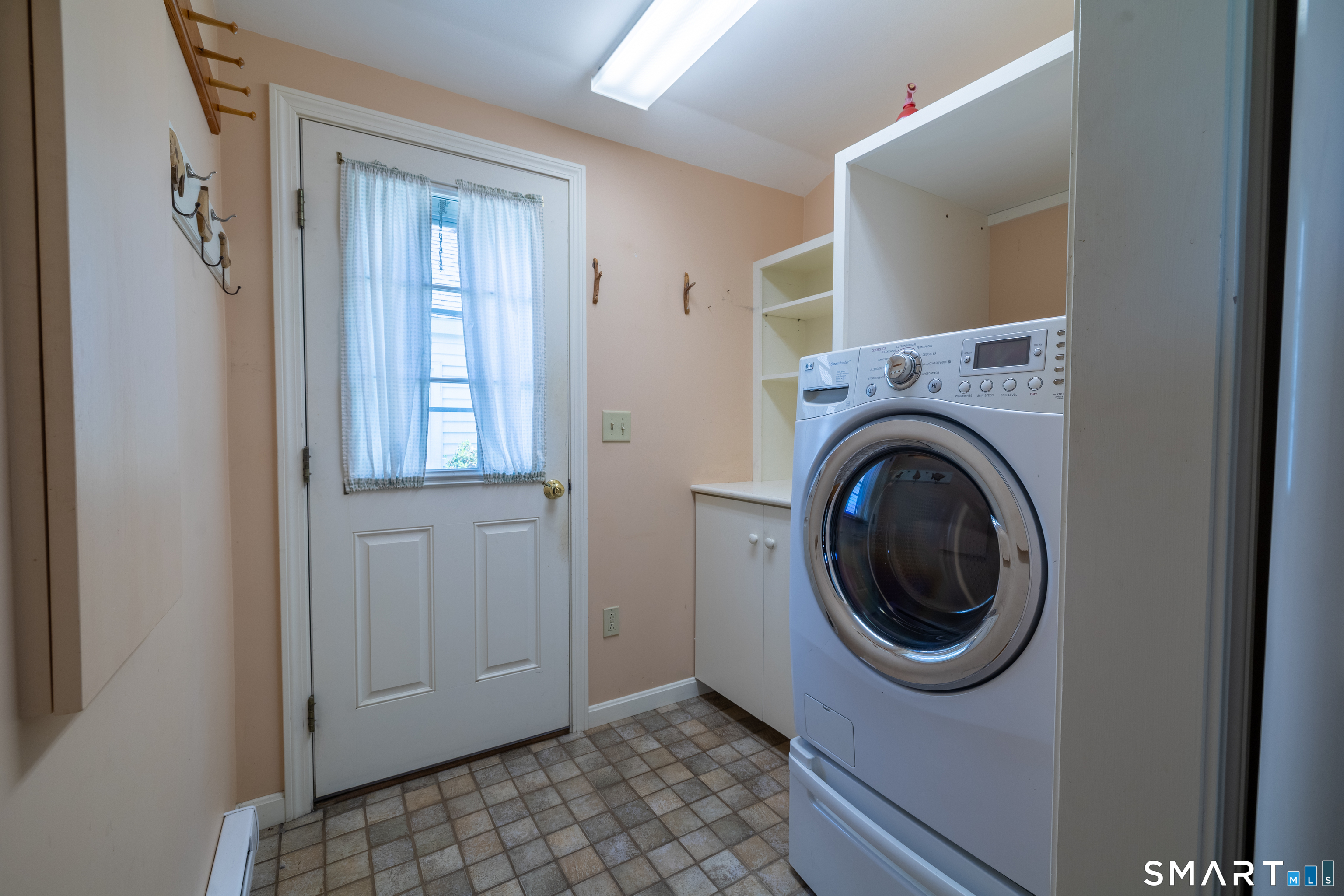 5 Eldridge Street Groton, CT 06355 - Photo 6 of 34