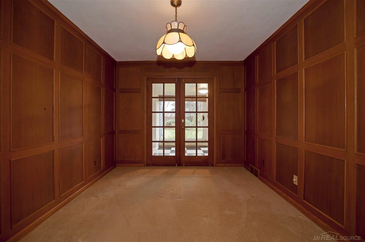 611 Shoreham Road Grosse Pointe Woods, MI 48236 - Photo 3 of 43