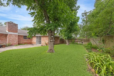 $399,500 | 10715 Ella Lee Lane, Houston, TX 77042