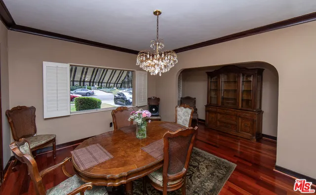 $2,050,000 | 1329 South Genesee Avenue, Los Angeles, CA 90019