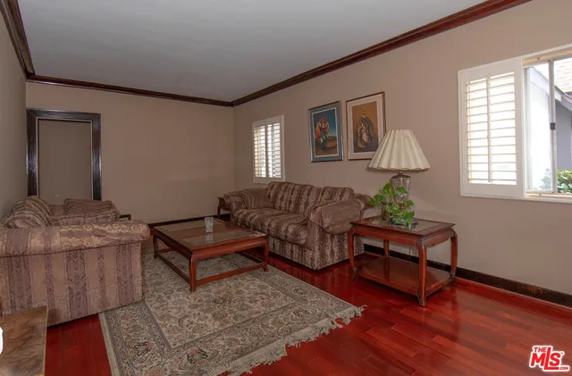 $2,050,000 | 1329 South Genesee Avenue, Los Angeles, CA 90019