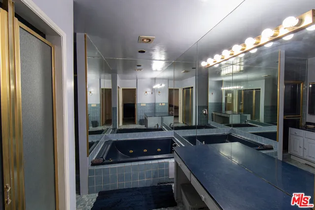 $2,050,000 | 1329 South Genesee Avenue, Los Angeles, CA 90019