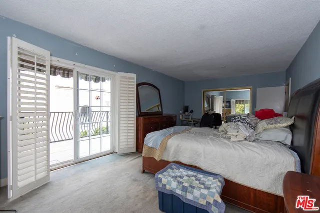 $2,050,000 | 1329 South Genesee Avenue, Los Angeles, CA 90019