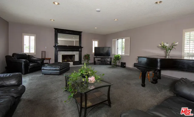 $2,050,000 | 1329 South Genesee Avenue, Los Angeles, CA 90019