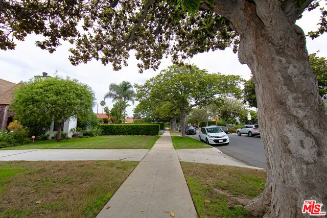 $2,050,000 | 1329 South Genesee Avenue, Los Angeles, CA 90019