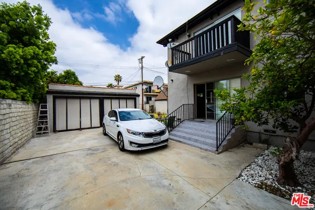 $2,050,000 | 1329 South Genesee Avenue, Los Angeles, CA 90019