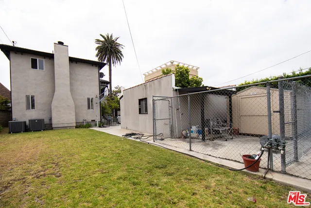 $2,050,000 | 1329 South Genesee Avenue, Los Angeles, CA 90019