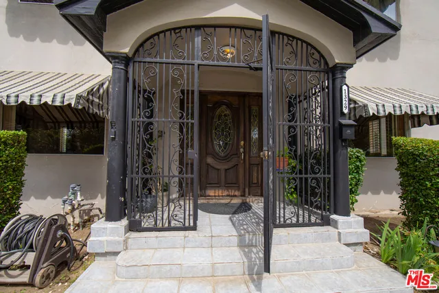 $2,050,000 | 1329 South Genesee Avenue, Los Angeles, CA 90019