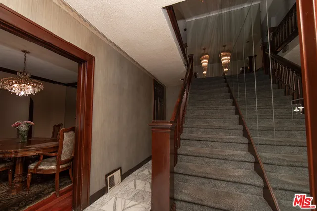 $2,050,000 | 1329 South Genesee Avenue, Los Angeles, CA 90019