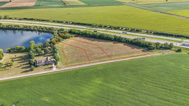 $20,900 | 11 Moss Drive, Farmer City, IL 61842