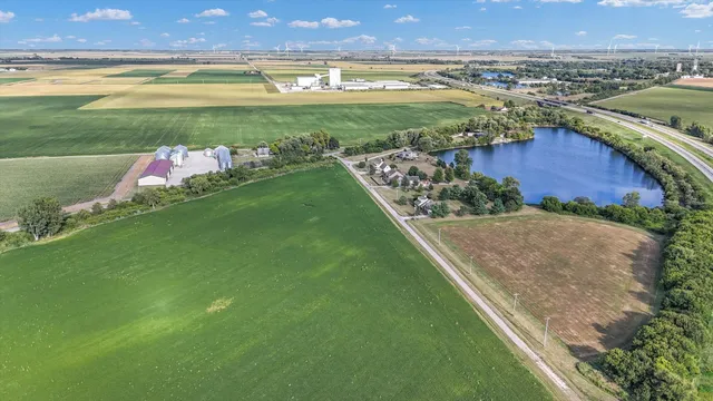 $20,900 | 11 Moss Drive, Farmer City, IL 61842