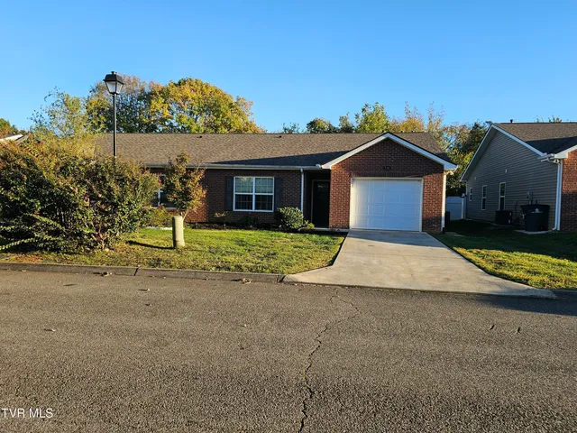 $292,000 | 736 Spring Park Road, Knoxville, TN 37914