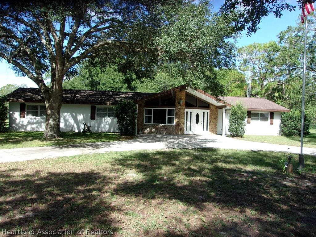 9237 Canter Path Sebring, FL 33875 - Photo 1 of 26 Gallery Image 1