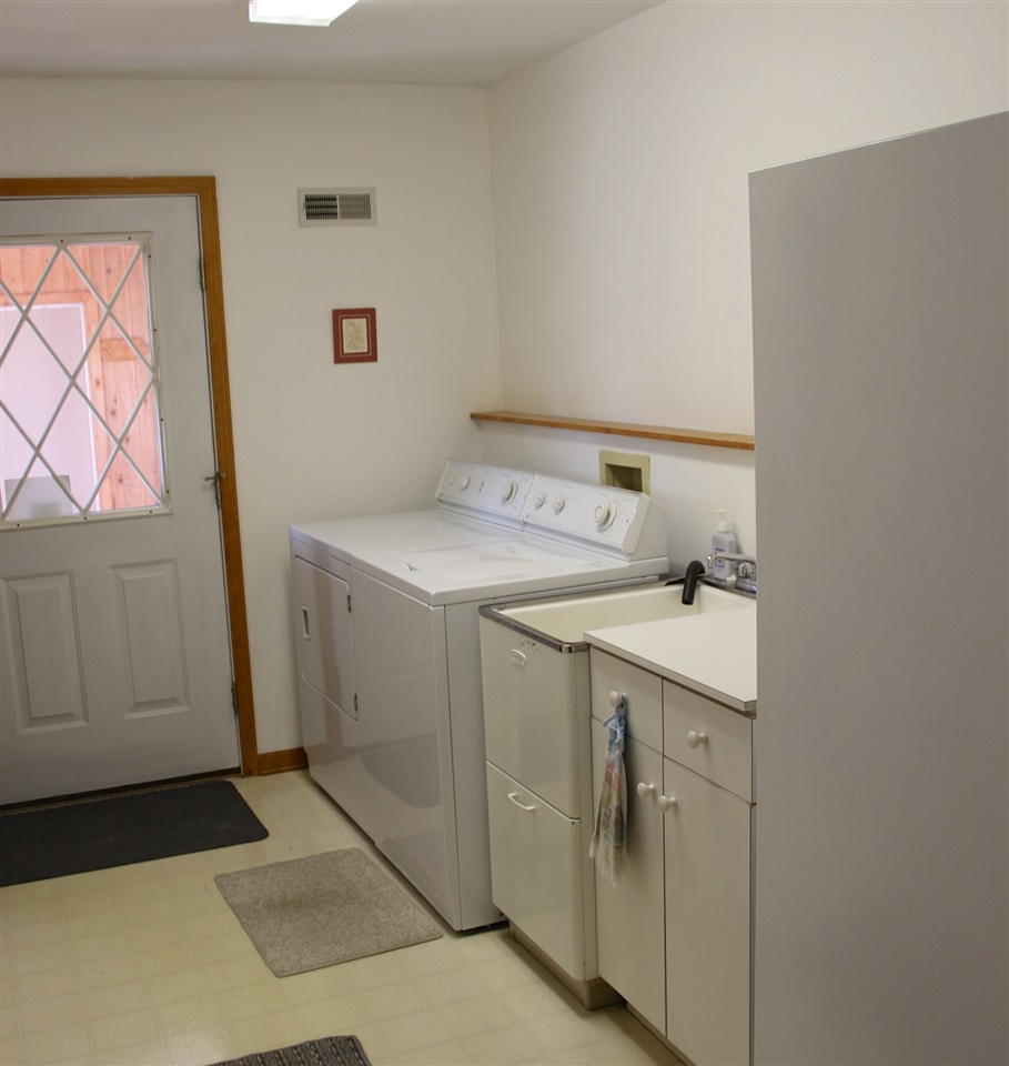 10302 Eastman Road Beulah, MI 49617 - Photo 18 of 24 1830723-17.JPG