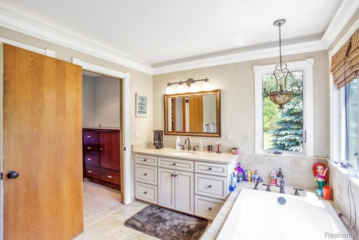 133 East Davis Road Howell, MI 48843 - Photo 22 of 50 22-133-E-Davis-Rd-WindowStill-Real-.jpg