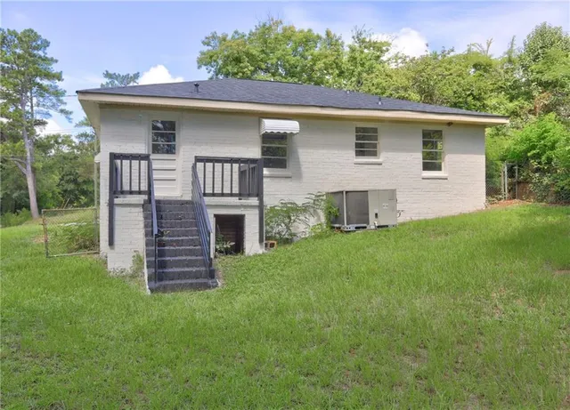 $850 | 3378 Pio Nono Circle, Macon, GA 31206