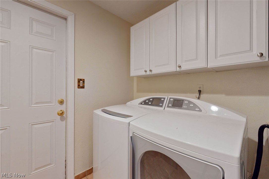 1722 Sheridan Road Cleveland, OH 44121 - Photo 17 of 26