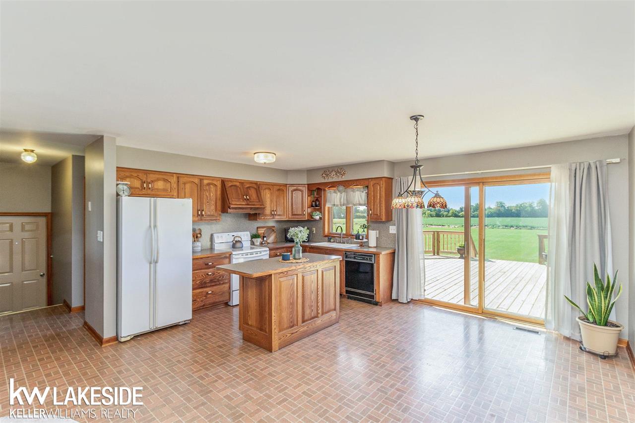 34800 School Section Road Richmond, MI 48062 - Photo 7 of 18 50052234-6.JPG