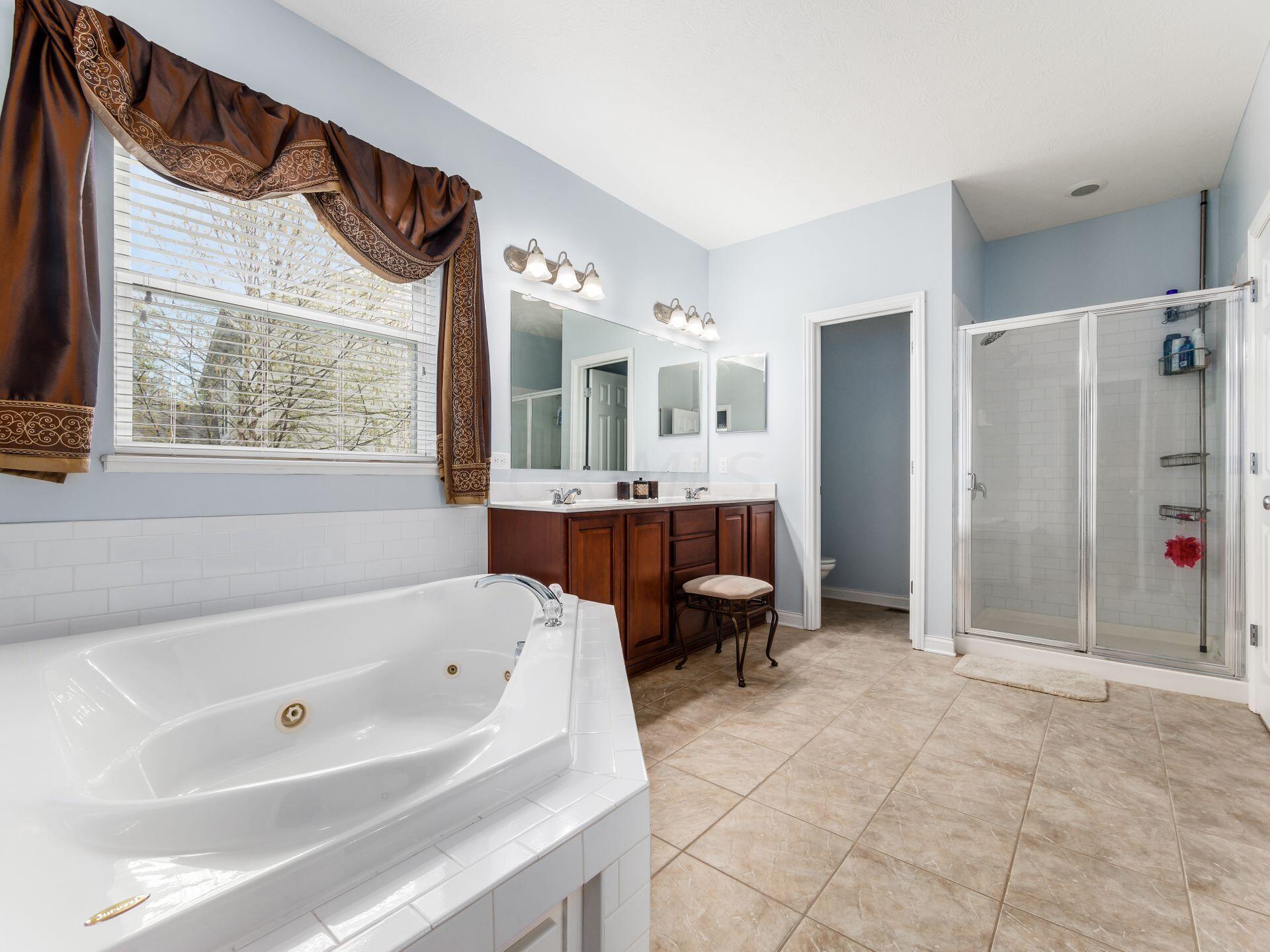 298 Halverston Road Powell, OH 43065 - Photo 23 of 44 Master Bath
