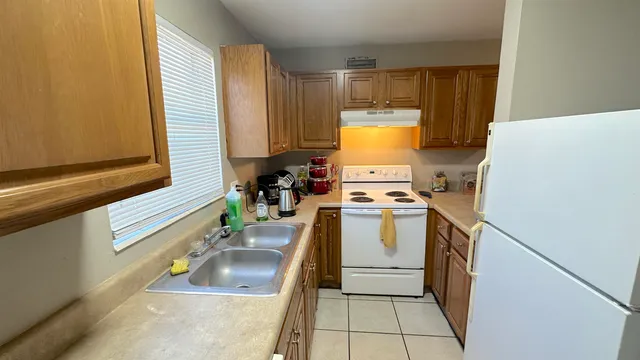 $1,095 | 448 Belmont Road, Unit 2, Tallahassee, FL 32301